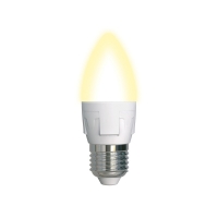 Лампа светодиодная. LED-C37 7W/WW/E27/FR PLP01WH Форма «свеча», матовая. Серия ЯРКАЯ. Теплый свет (3000K). Uniel